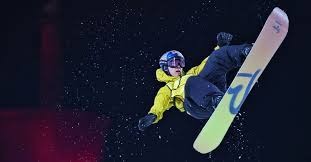 “奶心”重出江湖，远古游戏一姐转行PK主播，直言某鱼骗不到礼物